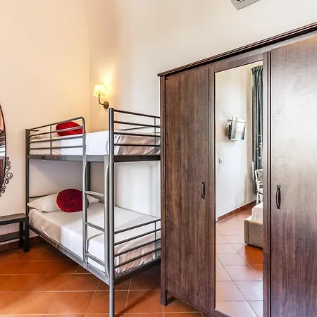 Aweshomeitaly - Tower Guest house Pisa