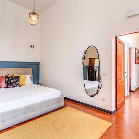 Aweshomeitaly - Tower Guest house *